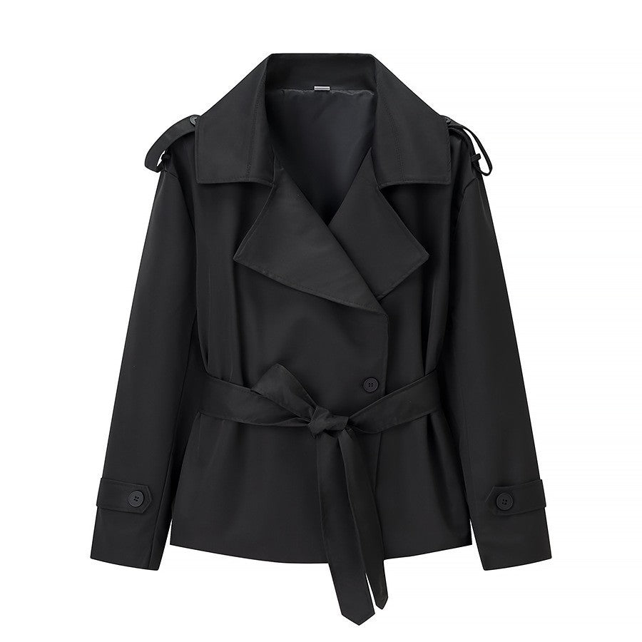 Damen nan kurzer taillierter Trenchcoat mit Bindegürtel, großem Revers und Manschettenriegel Echo Archiv