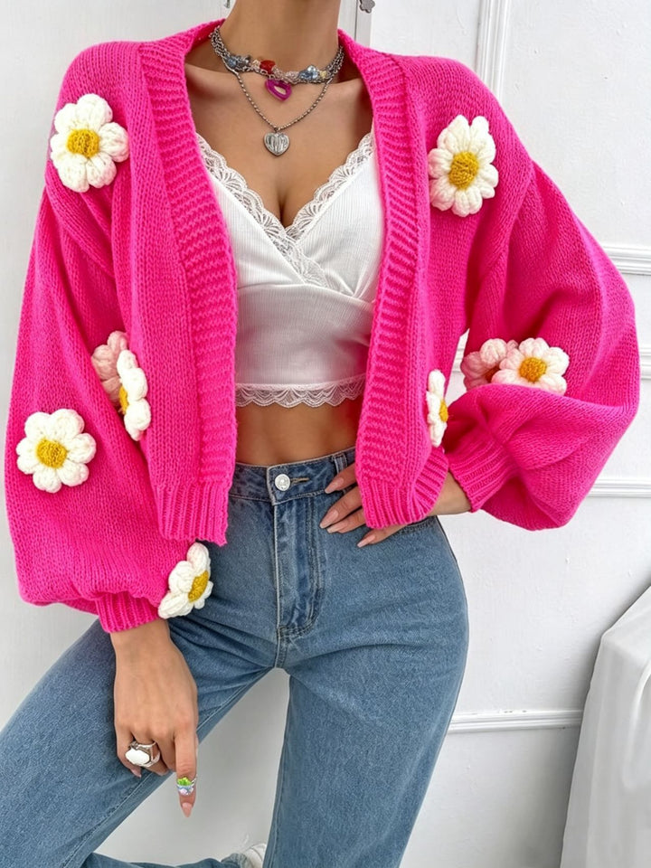 Damen Kurzgeschnittener Grobstrick-Cardigan mit 3D-Blütenapplikationen – Veloura