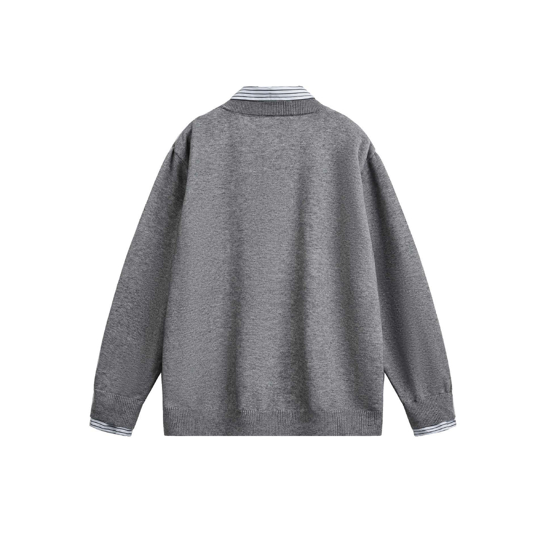 Unisex Lagenlook Strickcardigan mit eingearbeitetem Hemdkragen und Knopfleiste Echoarchiv