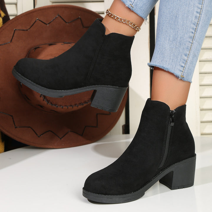Damen Ankleboots mit mittelhohem Blockabsatz, seitlichem Reißverschluss und Velours‑Optik Echo Archiv