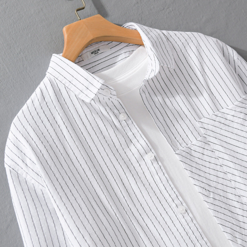 Herren Nadelstreifen-Hemd im Relaxed-Fit mit diagonalem Brustpatch Echoarchiv
