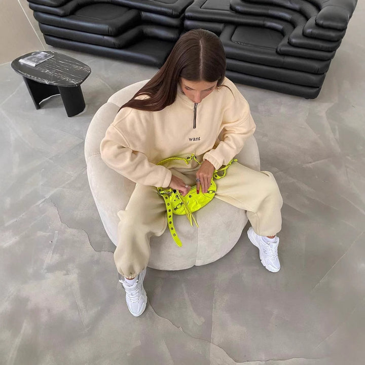 Damen Fleece-Halbzip-Sweatshirt oversized mit Stehkragen, Kängurutasche-Optik und elastischen Bündchen Echoarchiv