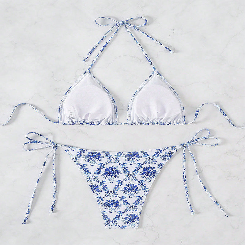 Damen Triangel-Bikini mit raffiniertem Blütenmuster Echo Archiv