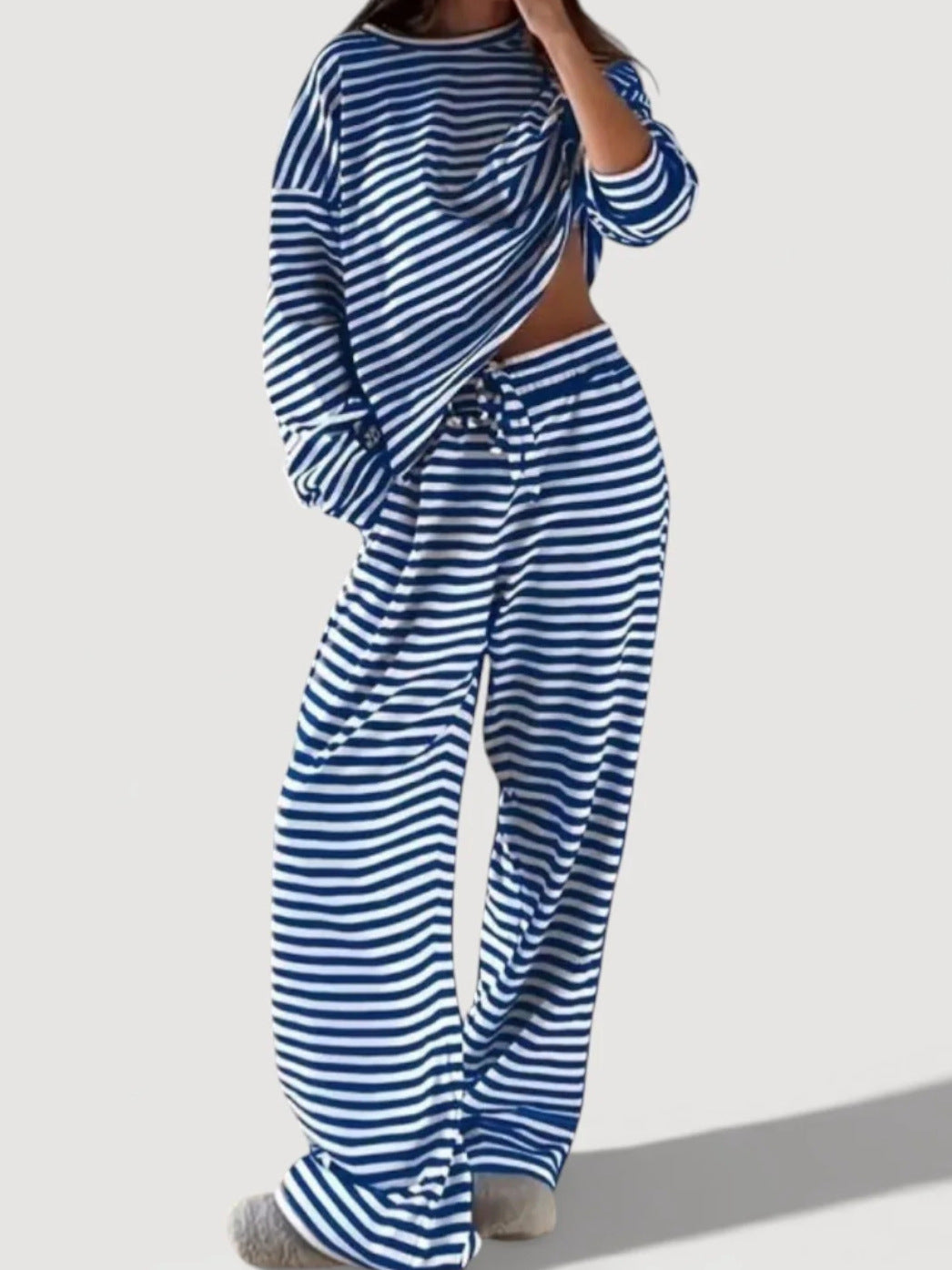 Damen Bequemes gestreiftes Lounge-Set – Élanora