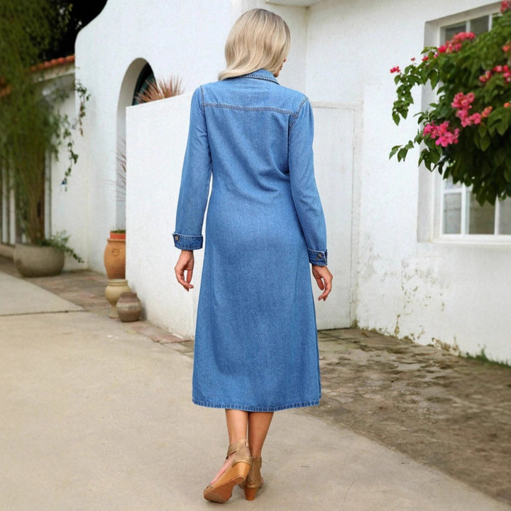 Damen Denim-Midikleid mit Knopfleiste, taillierter Passform und Brusttaschen Echo Archiv