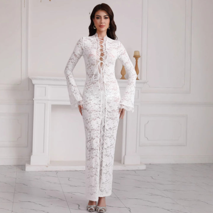 Damen Spitzenmaxikleid mit Schnürung und hohem Beinschlitz Echoarchiv