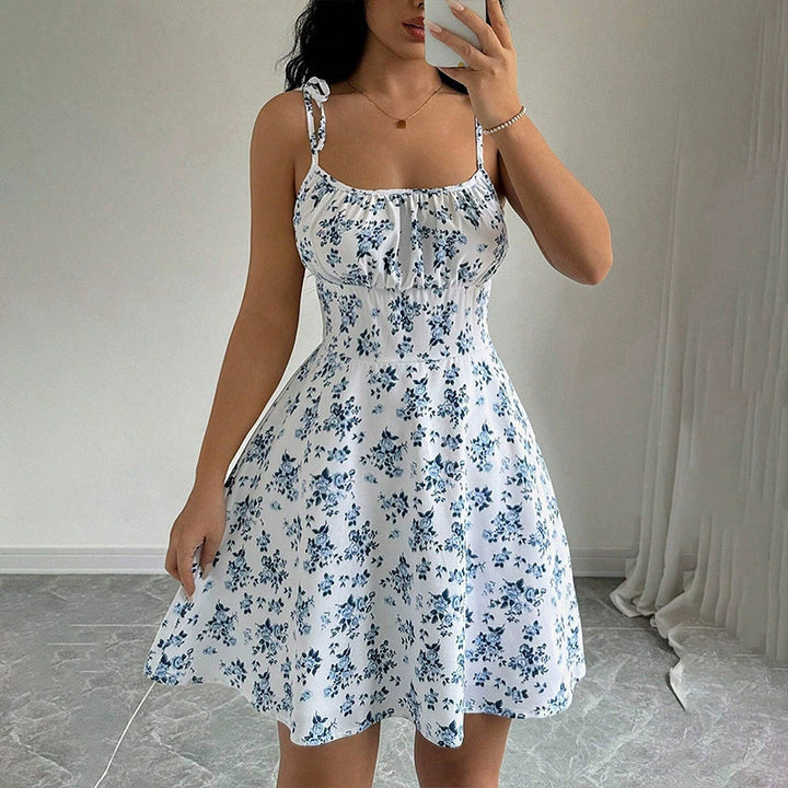 Damen Sommerliches Blümchenkleid mit verstellbaren Spaghettiträgern Echo Archiv