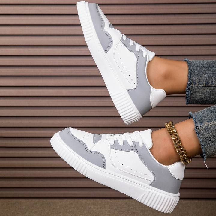 Damen nan niedrig geschnittener Sneaker mit geriffelter Profilsohle, gepolstertem Schaft und perforiertem Obermaterial Echo Archiv