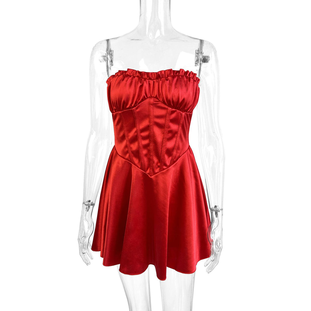 Damen Sommerliches Minikleid mit tailliertem Oberteil und schwingendem Rock Echo Archiv