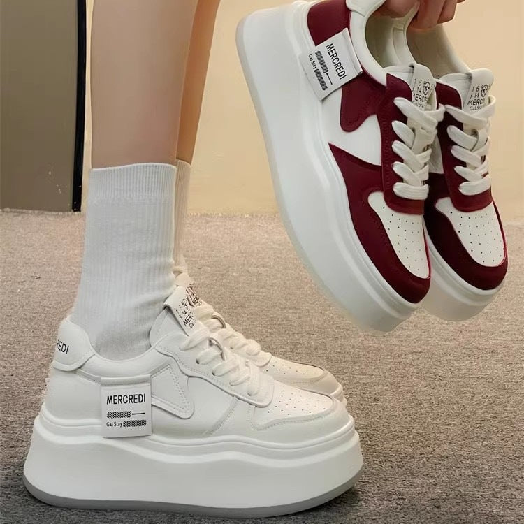 Damen Plateau-Sneaker mit luftiger Mesh-Oberfläche und komfortabler Dämpfung Echo Archiv