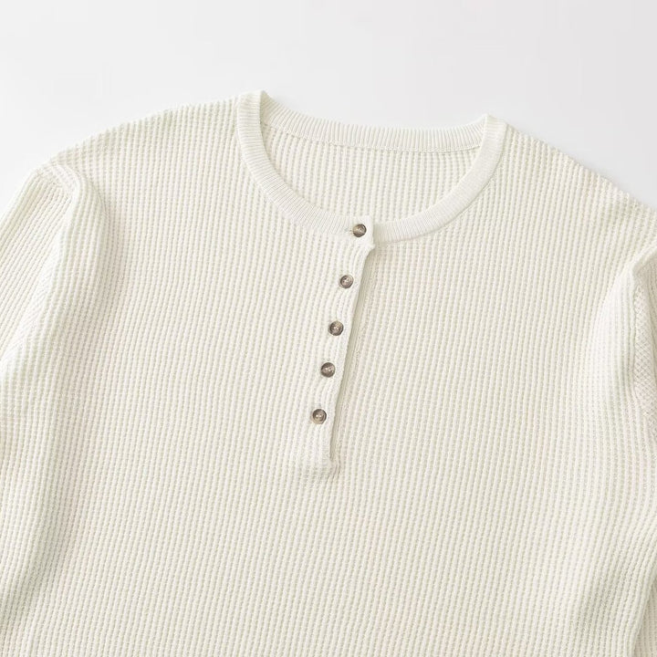 Damen Grobgestrickter Waffelstrick-Pullover mit Henley-Knopfleiste Echoarchiv