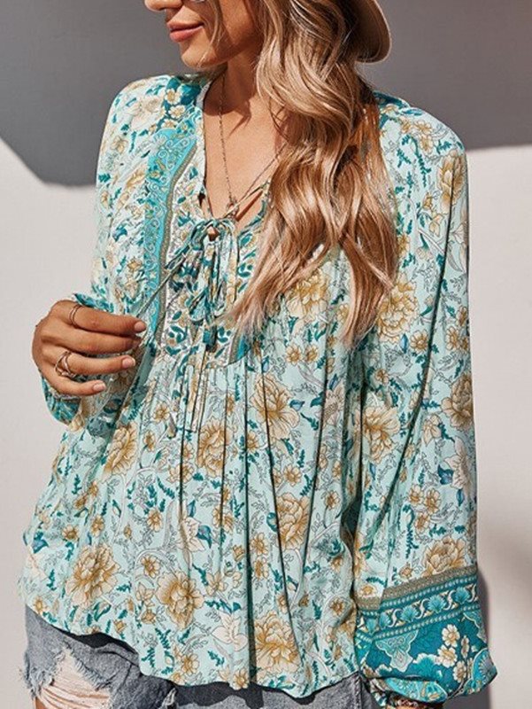 Damen Boho-Bluse mit floralem Print, V‑Ausschnitt mit Bindeband und Plissée-Details Echo Archiv