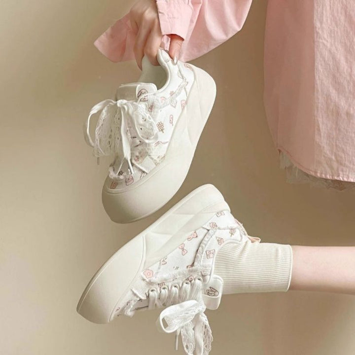 Damen Sportliche Freizeitsneaker mit einzigartigen Tiermotiven und praktischen Schnürdetails Echo Archiv