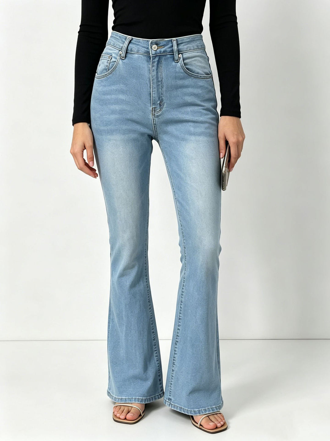 Damen nan hochgeschnittene Jeans mit schmaler Hüftpartie und weitem Schlag mit elastischem Bund Echo Archiv