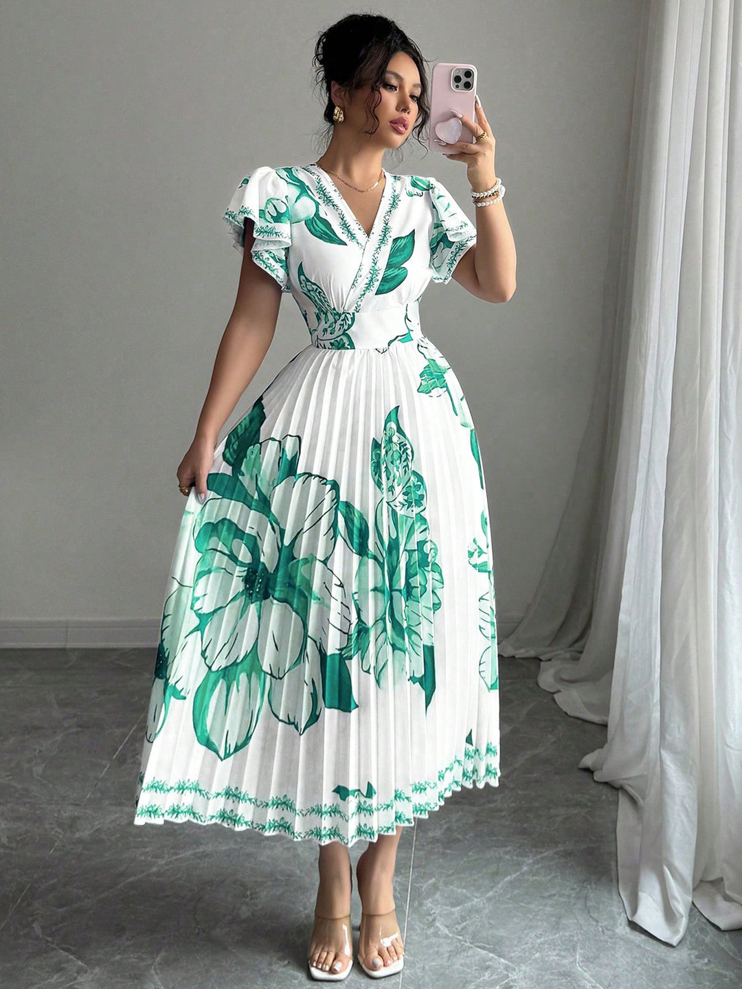 Damen Plissiertes Maxi-Jersey-Kleid mit floralen Akzenten und V-Ausschnitt Echo Archiv