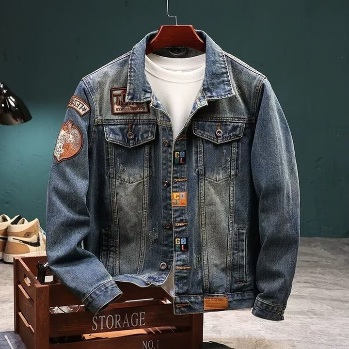 Herren Modische Denimjacke mit gestickten Details Echo Archiv