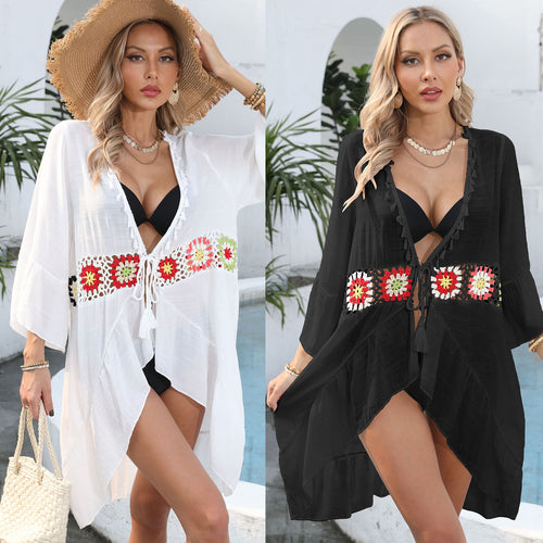 Damen eleganter Strandüberwurf mit floralem Häkelmuster Echo Archiv