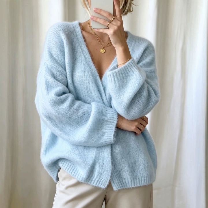 Damen Offener Fluffy-Feinstrick-Cardigan mit tiefem V‑Ausschnitt und legerer Oversize‑Silhouette – Veloura
