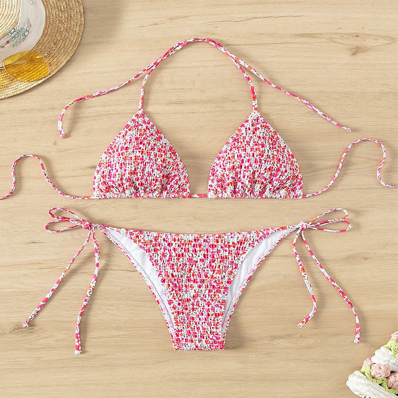 Damen Triangelbikini mit verspieltem Blütenmuster und einstellbaren Bindebändern Echo Archiv