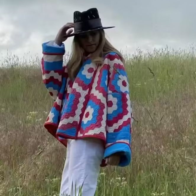 Damen Gesteppte Quilt-Jacke im Patchwork-Motiv mit kastiger Oversize-Silhouette Echo Archiv