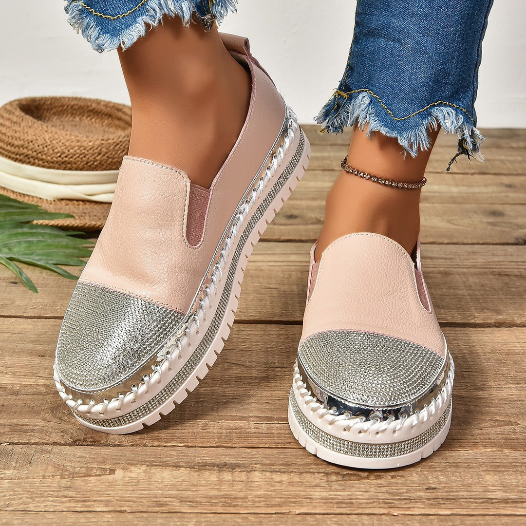 Damen Slip-On Plateau-Slipper mit Strassbesatz, elastischem Einstieg und profilierter Gummisohle Echo Archiv