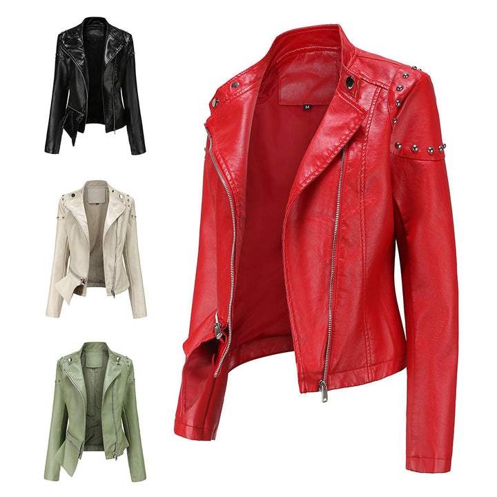 Damen nan asymmetrische Kunstleder-Bikerjacke mit Nietenapplikation und tailliertem Schößchen Echo Archiv