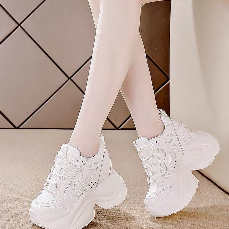Damen sportliche Chunky Sneakers mit extragroßer Plateau-Sohle Echo Archiv