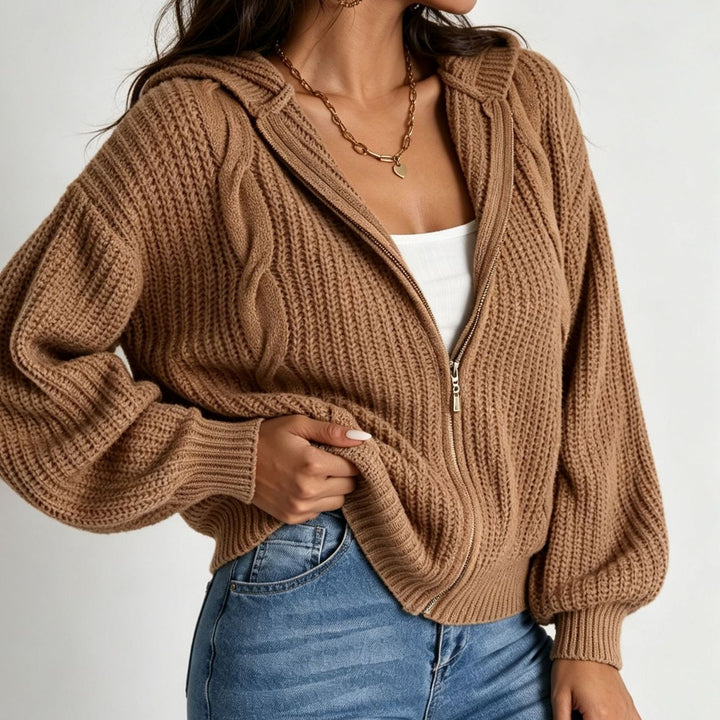 Damen Kapuzen-Cardigan im Grobstrick mit Zopfmuster und Reißverschluss – Veloura