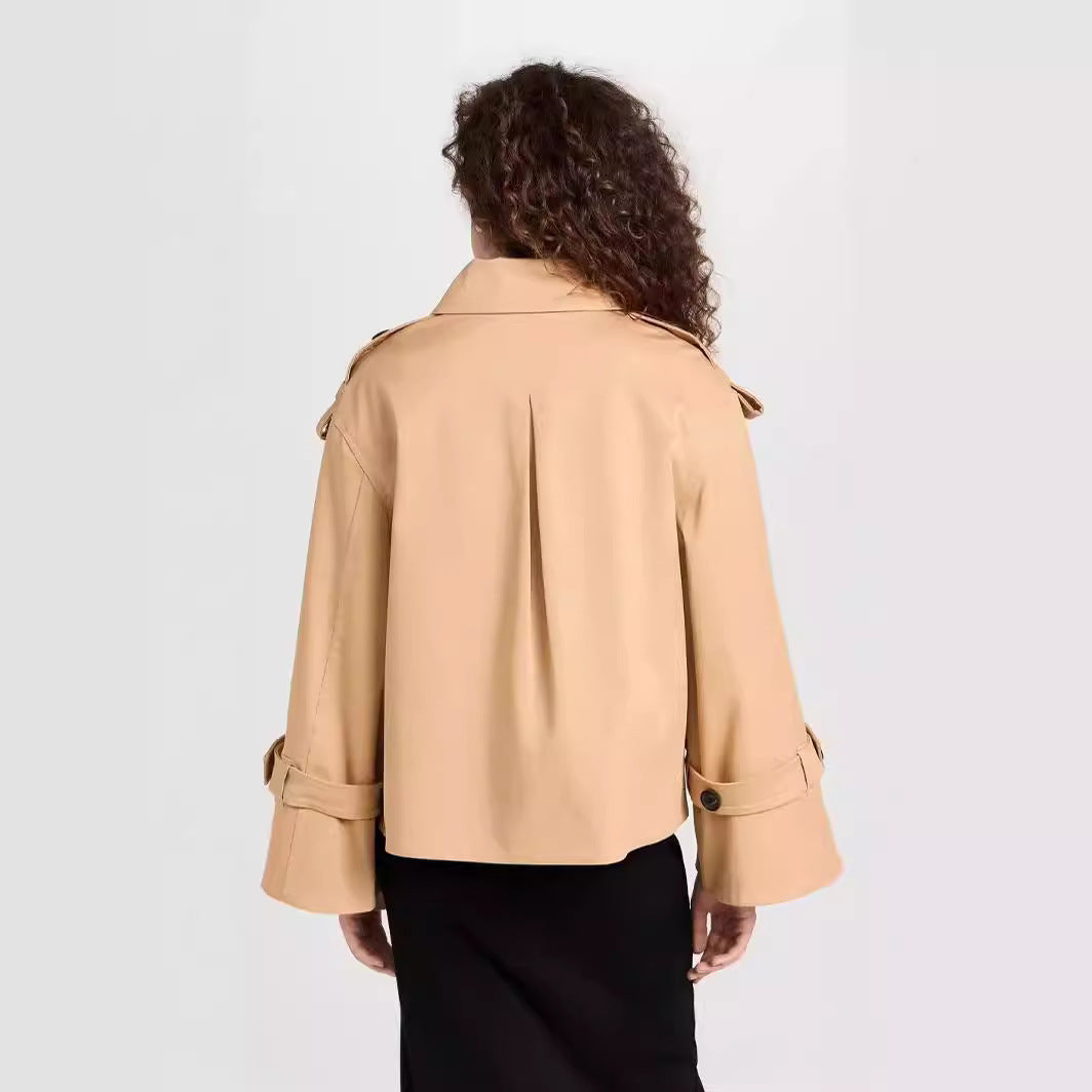 Damen Kurzer Doppelreihiger Trenchcoat im Boxy-Schnitt Echoarchiv