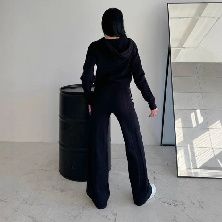 Damen Feinstrick-Loungewear-Set mit taillierter Kapuzenzipjacke und weiter Palazzo-Hose – Élanora