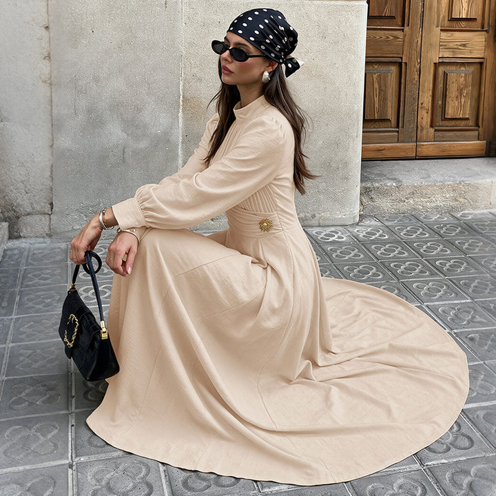 Damen Elegantes Maxikleid mit hochgeschlossenem Kragen und Rüschendetails Echo Archiv