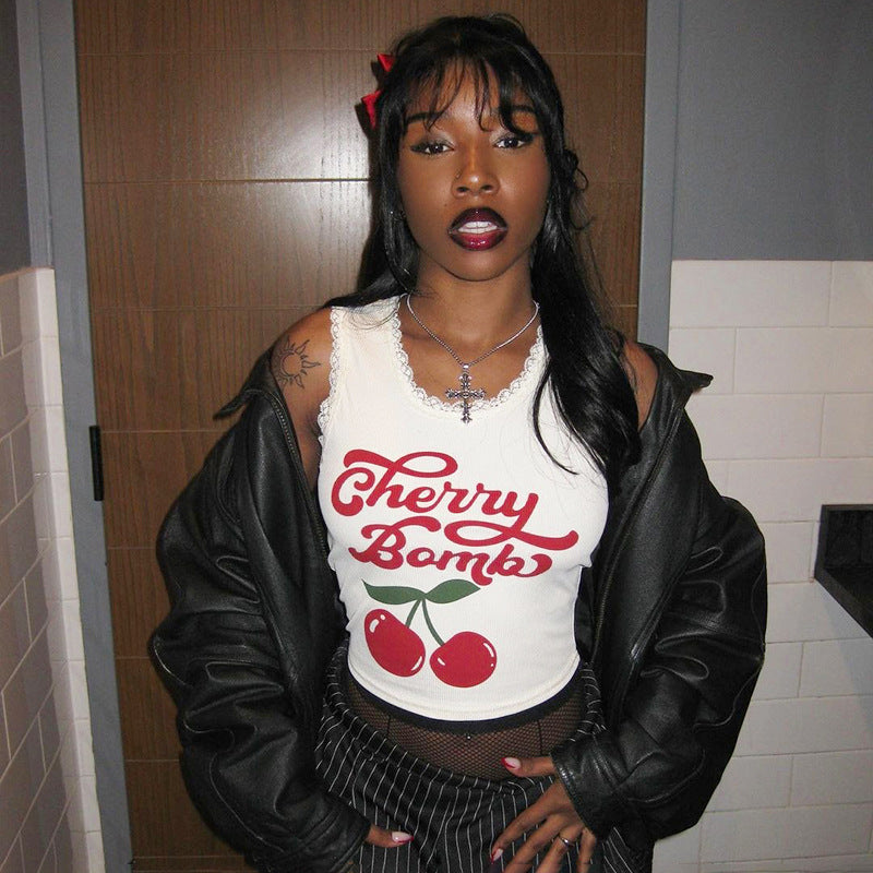 Damen lässiges Crop-Top mit charmantem Spitzenrand und fröhlichem Print Echo Archiv