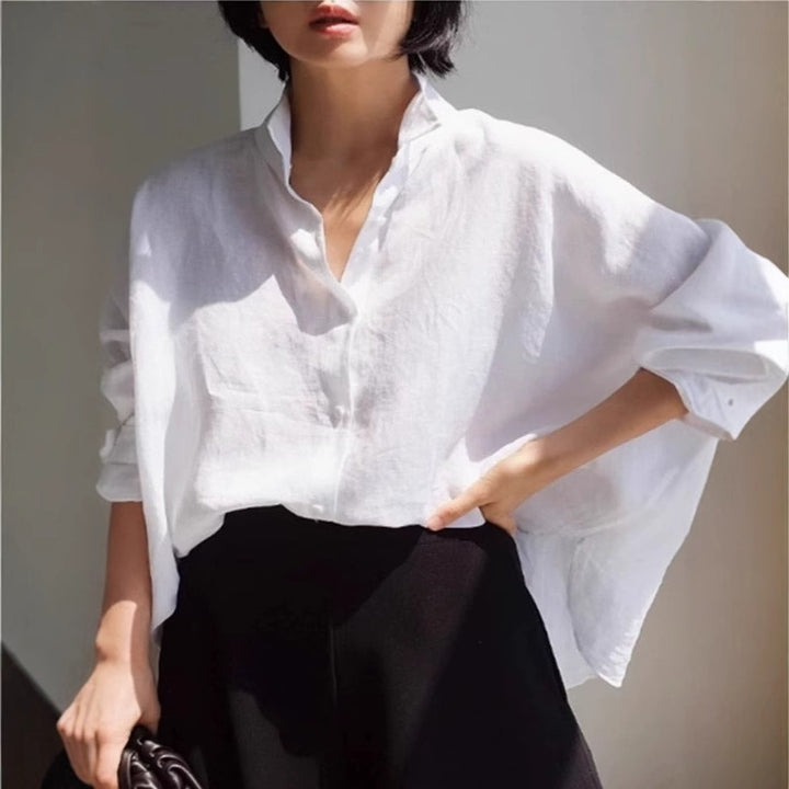 Damen Oversize-Leinenbluse mit geraffter Rückenpasse und krempelbaren Ärmeln – Élovi