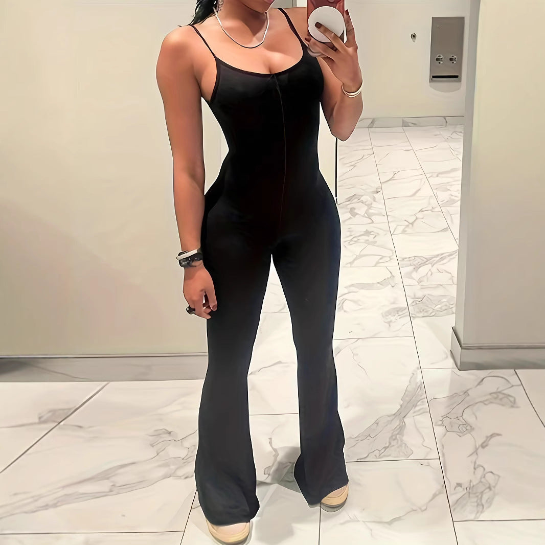 Damen Flared Jumpsuit mit verstellbaren Trägern und figurbetonendem Schnitt Echo Archiv