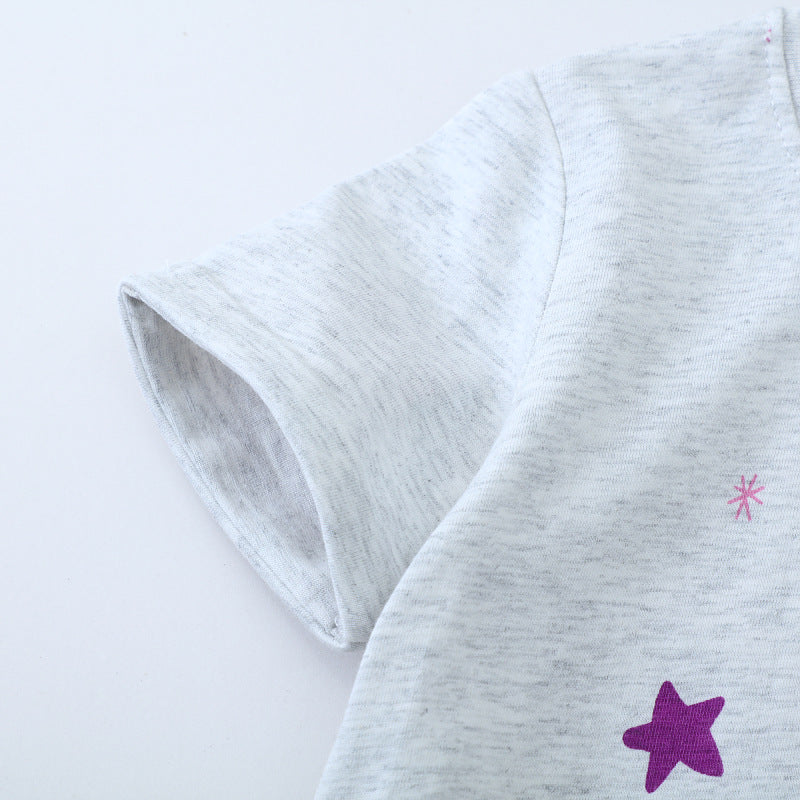 Mädchen T-Shirt mit buntem Einhorn-Design und inspirierendem Schriftzug Echo Archiv