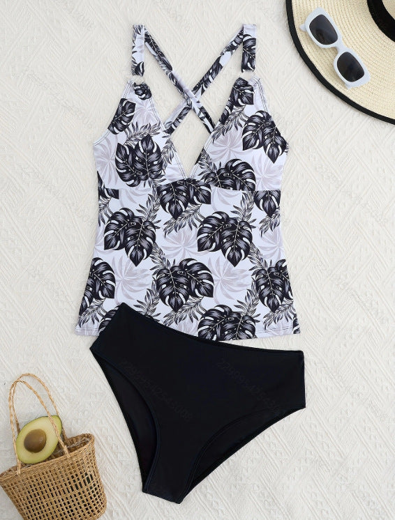 Damen Tankini-Set mit floralem Oberteil und klassischer Bikini-Hose Echo Archiv