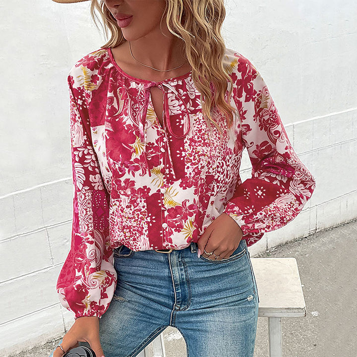 Damen Leichte Boho-Bluse mit Patchwork‑Print, Bindeschlitz und Ballonärmeln Echoarchiv
