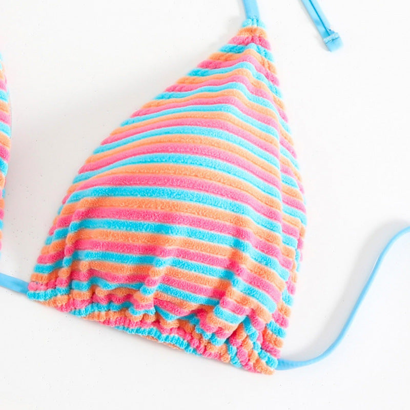 Damen Triangel-Bikini mit verstellbaren Bindebändern und verspieltem Streifenmuster Echo Archiv
