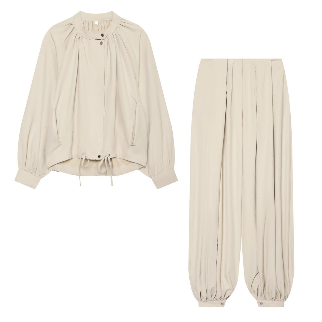 Damen Leichte Blousonjacke mit Rundhals, geraffter Passe und Tunnelzug Echo Archiv