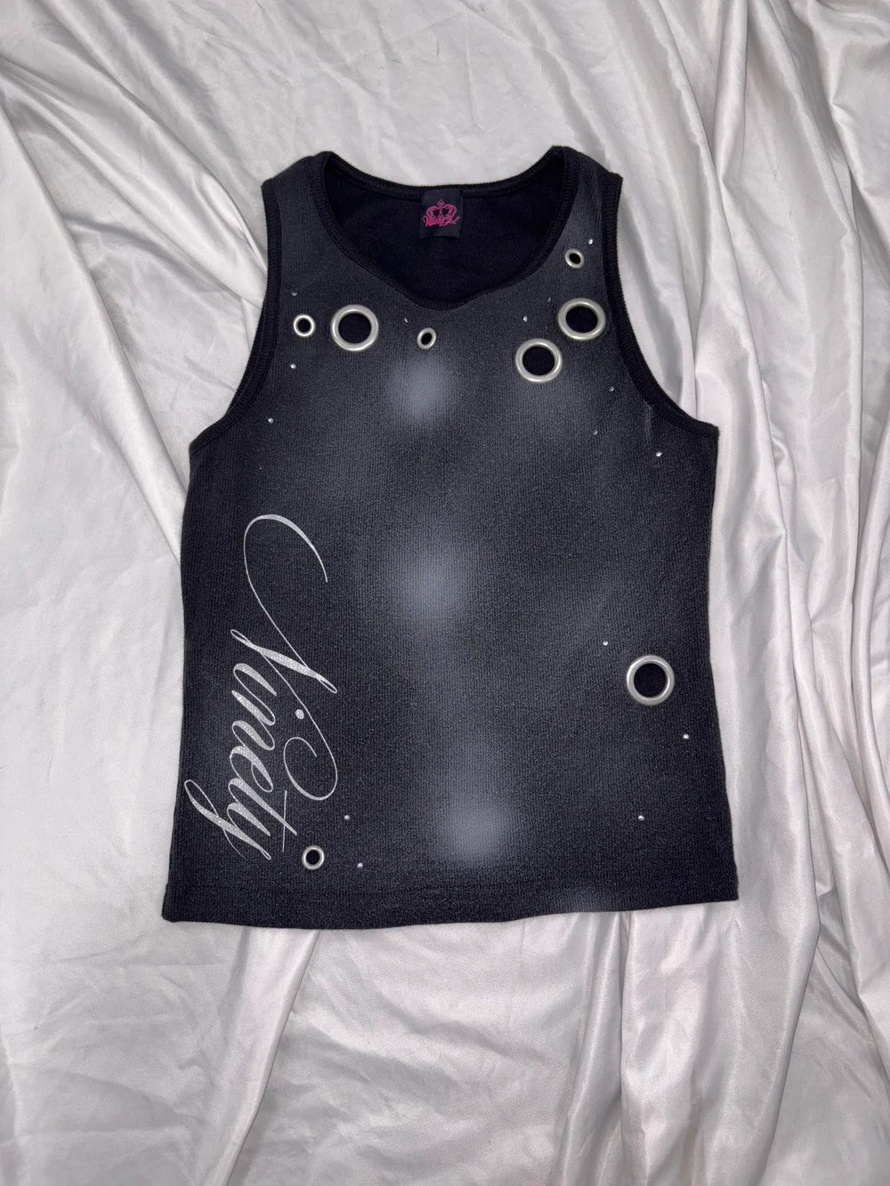 Damen Trendiges Tanktop mit dekorativen Ösen und schimmerndem Stoff Echo Archiv
