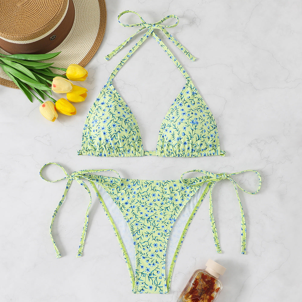 Damen Triangel-Bikini mit verstellbaren Bindebändern und floralen Details Echo Archiv