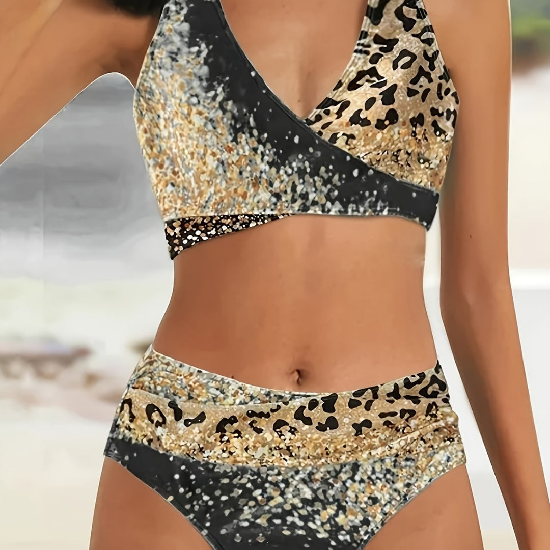 Damen Hochtailliertes Bikiniset mit verspieltem Knoten und schimmernden Akzenten Echo Archiv