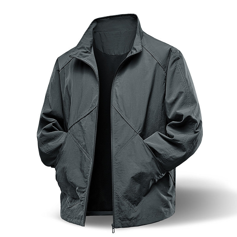 Herren Leichte technische Zip‑Jacke mit Stehkragen, Raglanärmeln & Utility‑Einsätzen Echo Archiv