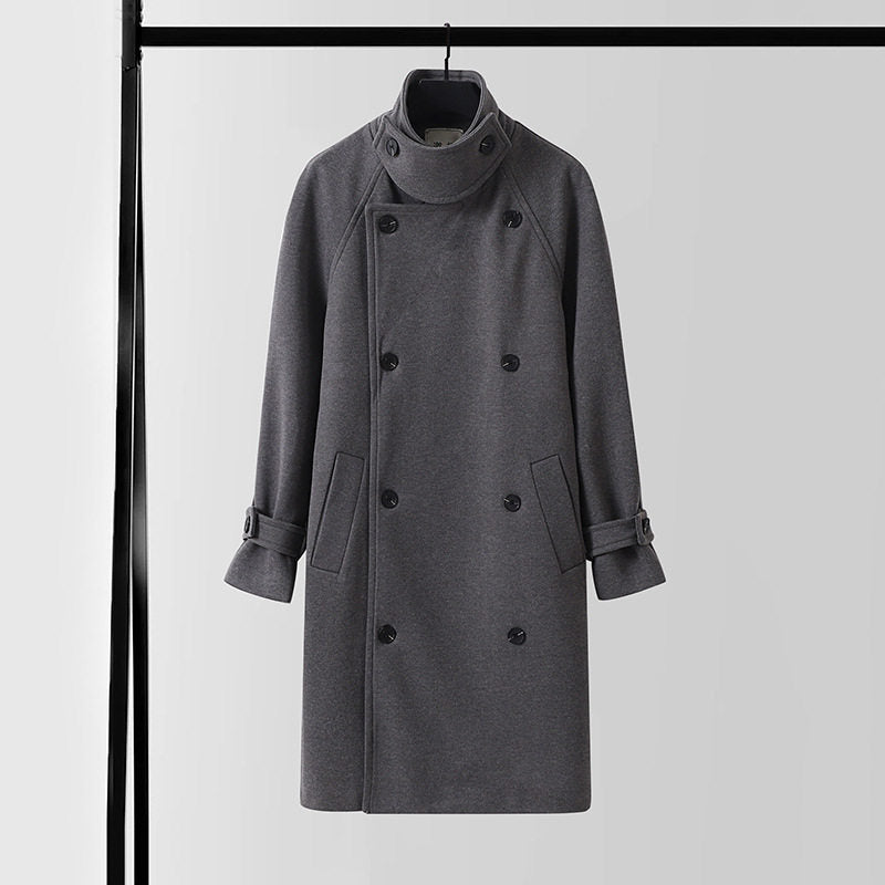 Herren Eleganter Mantel im Longcoat‑Stil aus Wollmix mit Doppelreihe, taillierendem Bindegürtel und dekorativer Schulterpasse Echoarchiv