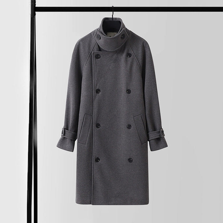 Herren Eleganter Mantel im Longcoat‑Stil aus Wollmix mit Doppelreihe, taillierendem Bindegürtel und dekorativer Schulterpasse Echoarchiv