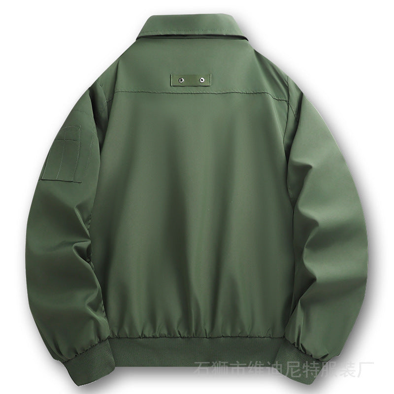 Herren Leichter Twill-Bomber mit kontrastierendem Futter, Reißverschlusstaschen und Ärmeltasche Echo Archiv
