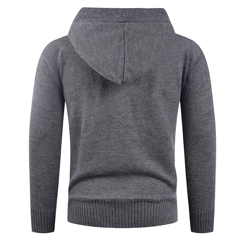 Herren modischer Pullover mit hohem Kragen und funktionalen Knöpfen Echoarchiv