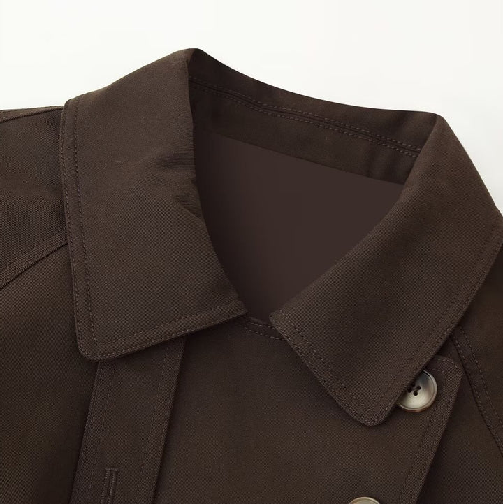 Damen Kurzjacke im Trenchstil mit Bindegürtel, Raglanärmeln und taillierter Passform Echoarchiv