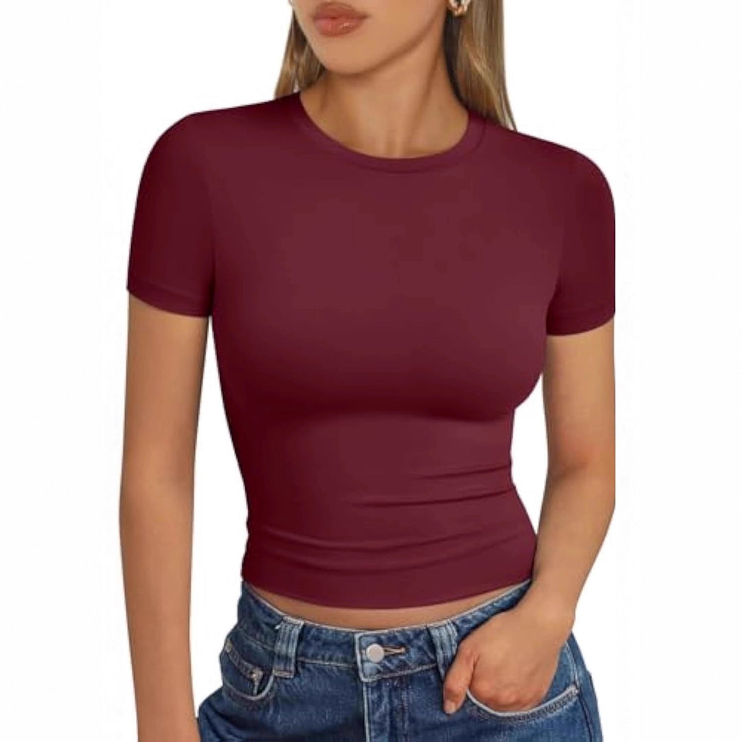 Damen figurbetontes Kurzarmshirt aus elastischem Material Echo Archiv