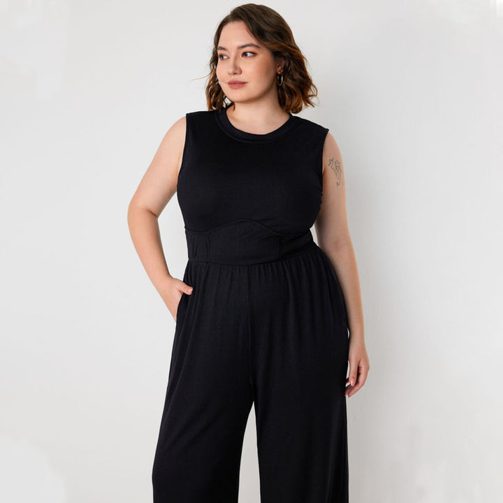 Damen Jumpsuit mit elegantem schulterfreiem Design und praktischen Seitentaschen Echo Archiv